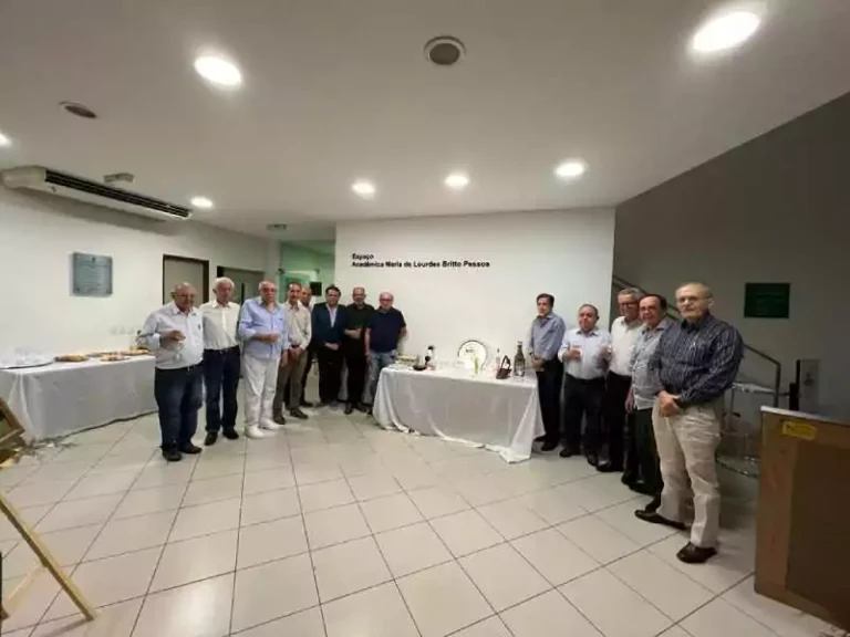 Degustação de vinhos por Cláudio Orestes Britto Filho4